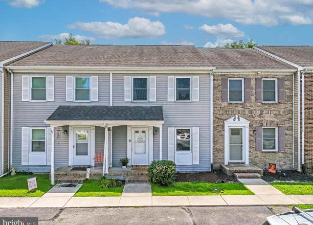 Property at 4 Franklin Sq, Berlin, MD 21811, 3 beds, 2.5 baths