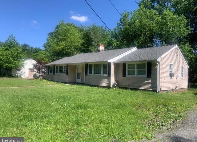 Property at 916 Pembrown Rd, Pemberton, NJ 08068, 2 beds, 1 bath