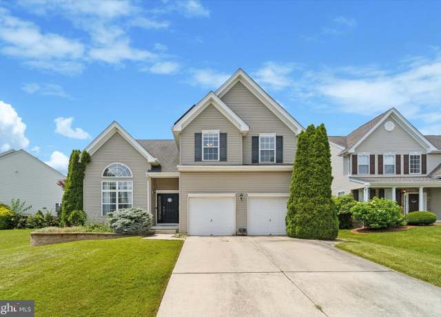 Property at 230 Windsor Dr, Swedesboro, NJ 08085, 3 beds, 3 baths