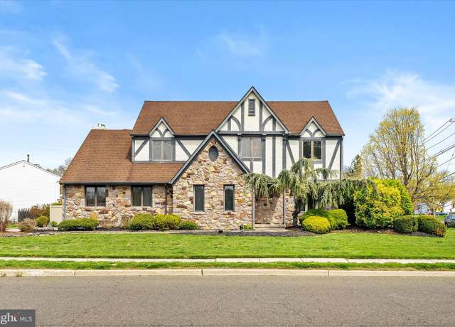 Property at 12 Apollo Dr, Hamilton, NJ 08620, 4 beds, 3 baths