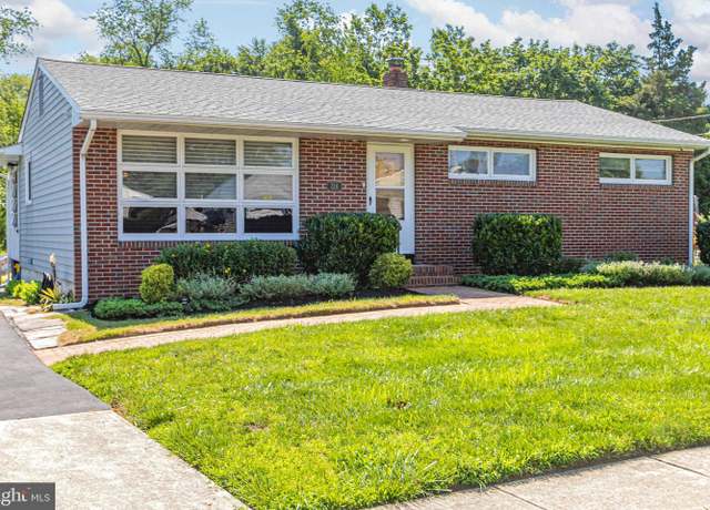 Property at 318 Montana Ave, Hamilton, NJ 08619, 3 beds, 1.5 baths