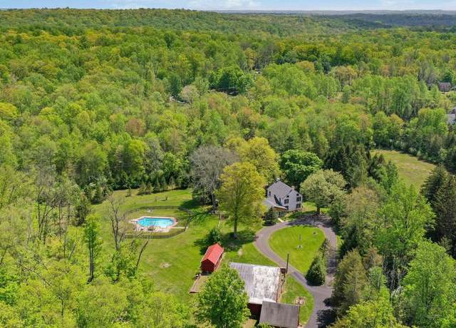 Property at 8043 Richlandtown Rd, Quakertown, PA 18951, 4 beds, 2 baths