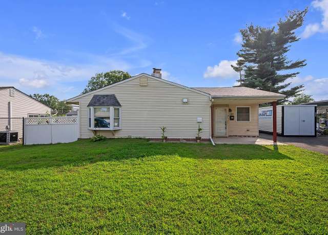 Property at 121 Gable Hill Rd, Levittown, PA 19057, 3 beds, 2 baths