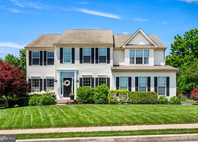 Property at 113 Riverside Ln, Coatesville, PA 19320, 4 beds, 2.5 baths