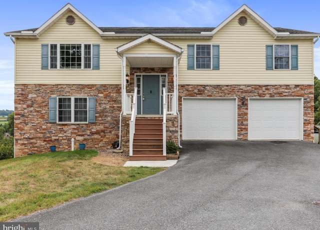 Property at 1362 Hillendale Rd, Chambersburg, PA 17202, 3 beds, 2.5 baths