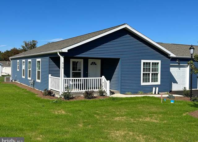 Property at 410 Eastwood Ln, Lancaster, PA 17601, 2 beds, 2 baths