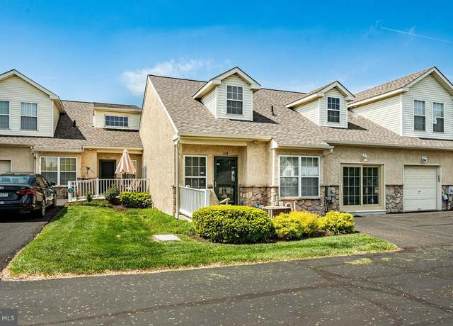 Property at 104 Stuart Dr #104, Norristown, PA 19401, 2 beds, 2.5 baths