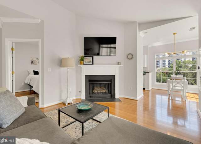Property at 4550 Strutfield Ln #2405, Alexandria, VA 22311, 2 beds, 1 bath