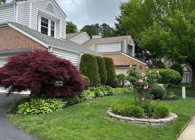 Property at 7458 Cross Gate Ln, Alexandria, VA 22315, 4 beds, 3.5 baths