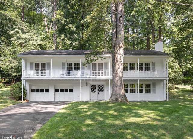 Property at 9016 Hamilton Dr, Fairfax, VA 22031, 4 beds, 3 baths