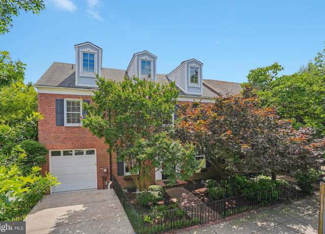 Property at 657 E St SE, Washington, DC 20003, 5 beds, 4.5 baths