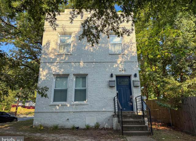 Property at 300 49th St NE, Washington, DC 20019, 4 beds