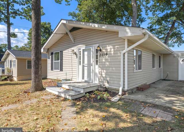 Property at 2119 Shore Dr, Edgewater, MD 21037, 3 beds, 1 bath