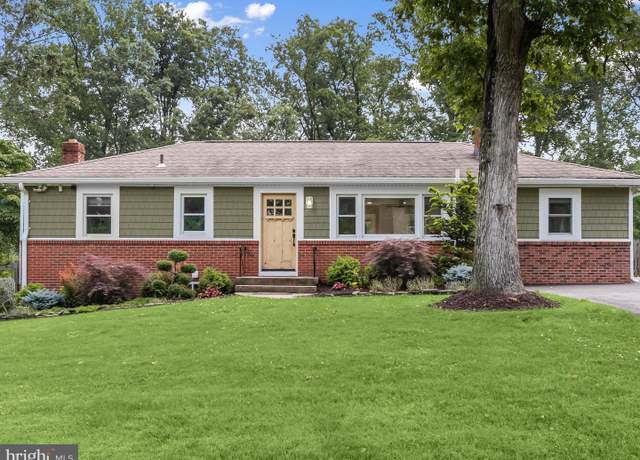 Property at 8005 Crest Rd, Laurel, MD 20723, 4 beds, 2.5 baths
