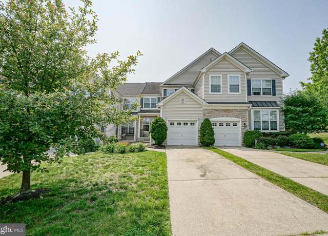 Property at 4 Compass Cir, Mount Laurel, NJ 08054, 3 beds, 2.5 baths
