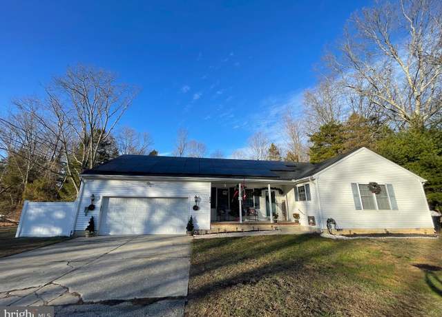 Property at 694 5th St, Atco, NJ 08004, 3 beds, 2 baths