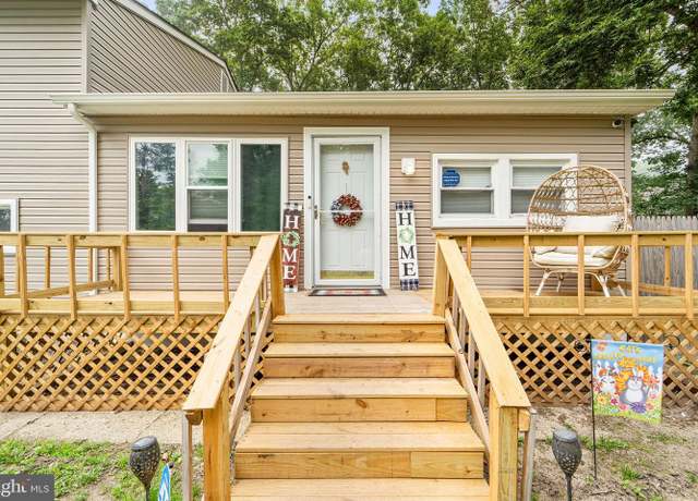 Property at 1444 Fifteenth Ave, Williamstown, NJ 08094, 4 beds, 1 bath