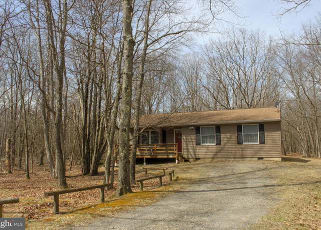 Property at 67 Twin Lake Rd, Albrightsville, PA 18210, 3 beds, 1 bath