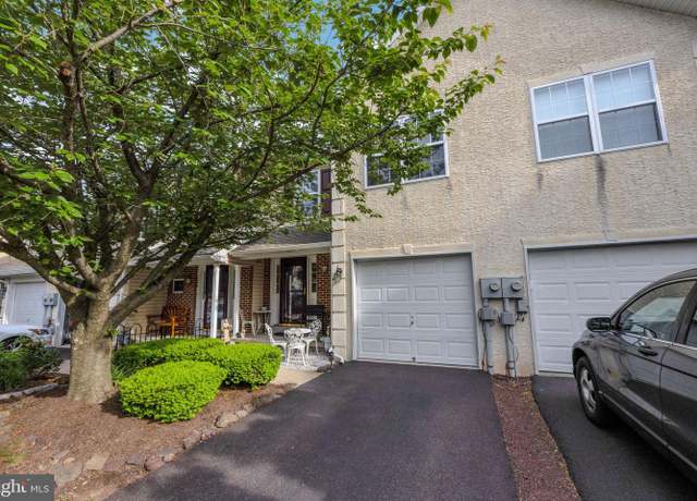 Property at 1046 Balley Dr, Phoenixville, PA 19460, 3 beds, 2.5 baths