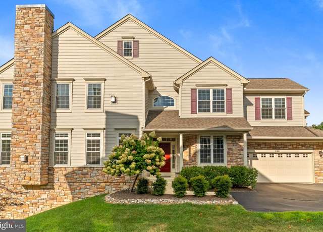 Property at 200 Greenbriar Dr, West Chester, PA 19382, 4 beds, 3.5 baths