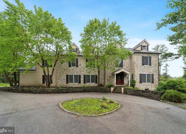 Property at 1 Dunminning Rd, Newtown Square, PA 19073, 5 beds, 6 baths