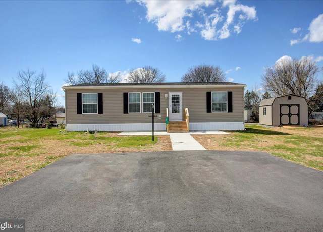 Property at 43 Maizefield Dr, Shippensburg, PA 17257, 3 beds, 2 baths