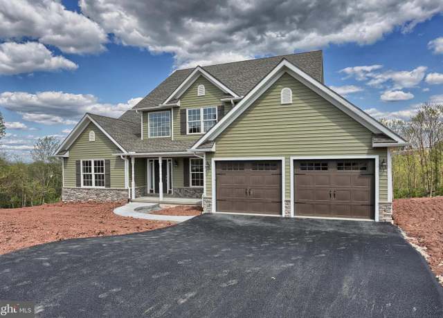 Property at 114 Dream Dr, Lebanon, PA 17046, 4 beds, 3.5 baths