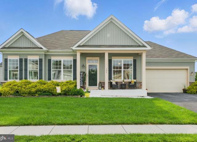 Property at 122 Oxford Way, Martinsburg, WV 25405, 4 beds, 3 baths