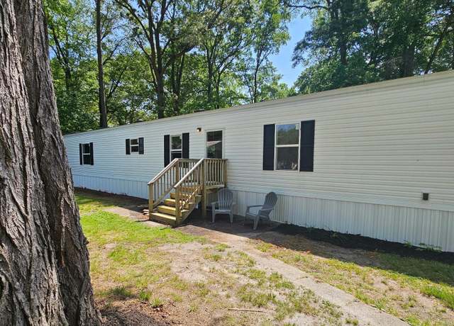 Property at 6 Shannon St, Delmar, DE 19940, 3 beds, 2 baths