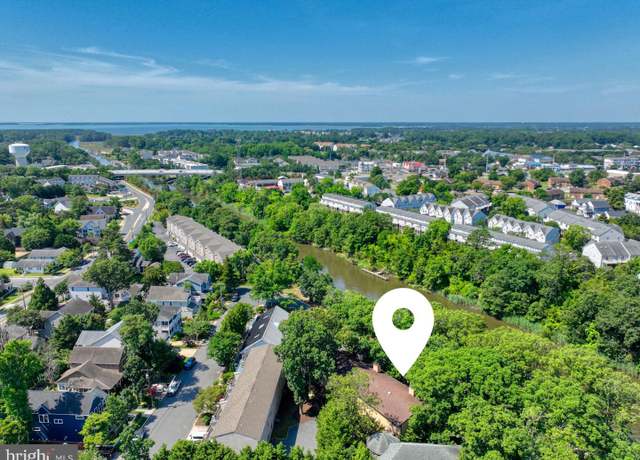 Property at 18 Canal St, Rehoboth Beach, DE 19971, 3 beds, 2.5 baths