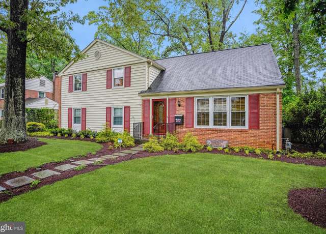 Property at 8106 Postoak Rd, Potomac, MD 20854, 4 beds, 2.5 baths
