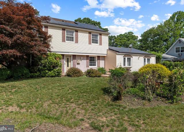 Property at 51 Pageant Ln, Willingboro, NJ 08046, 3 beds, 2.5 baths