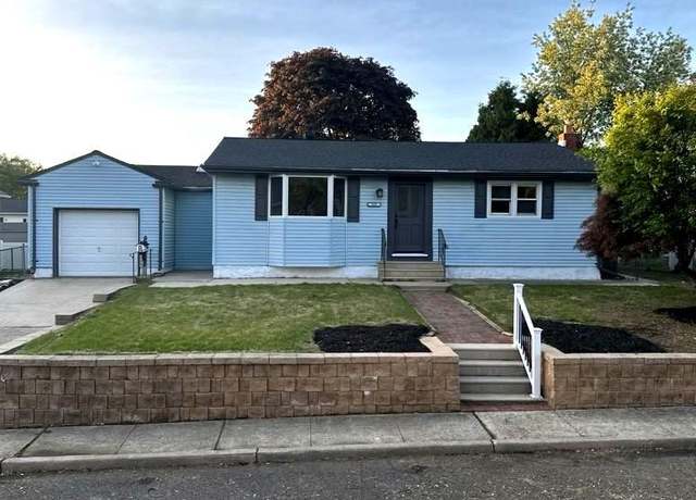 Property at 509 Lincoln Ave, Bellmawr, NJ 08031, 3 beds, 2 baths