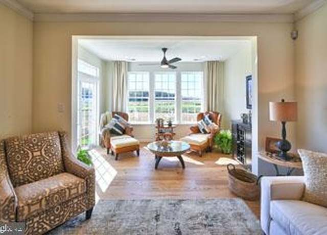 Property at 28 Prestwick Ln, Williamstown, NJ 08094, 2 beds, 2 baths