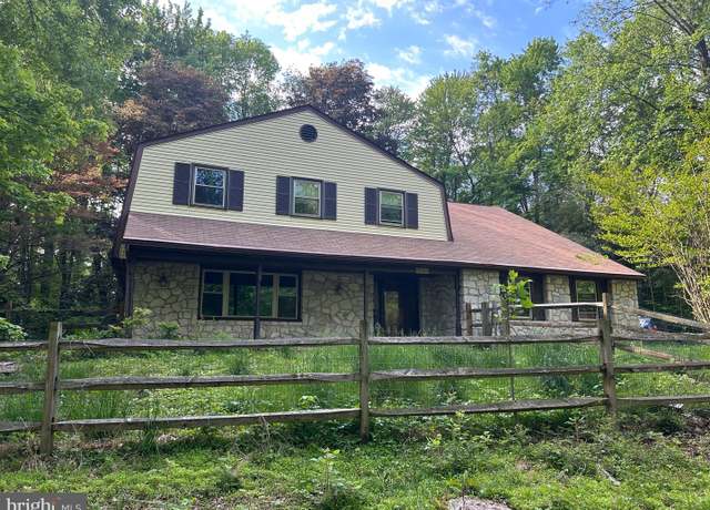 Property at 1535 Fieldwood Rd, Southampton, PA 18966, 5 beds, 3 baths