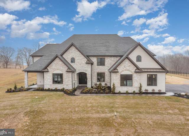 Property at 9 Sailfish Dr, Mechanicsburg, PA 17050, 4 beds, 4 baths
