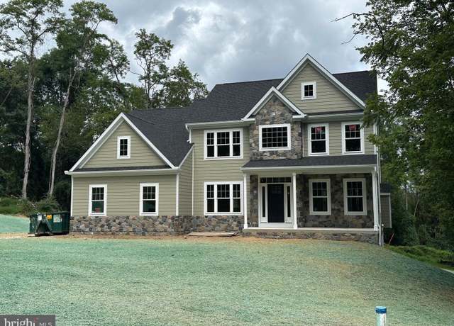 Property at 1935 Garden Station Rd, Avondale, PA 19311, 4 beds, 3.5 baths