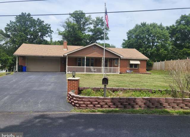 Property at 11 Briardale Rd, Dauphin, PA 17018, 2 beds, 1 bath