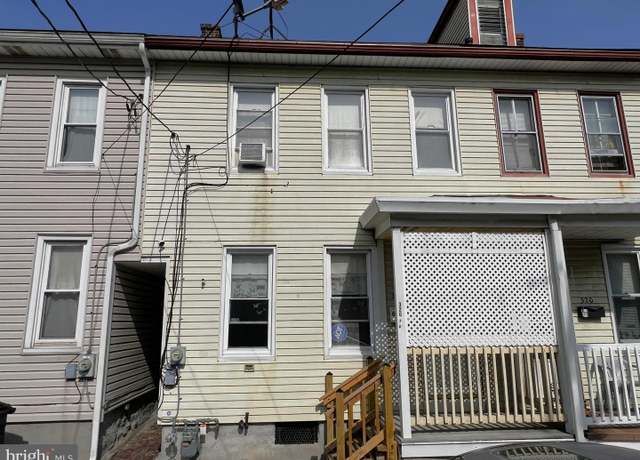 Property at 320-1/2 N 11th St, Lebanon, PA 17046, 3 beds, 1 bath