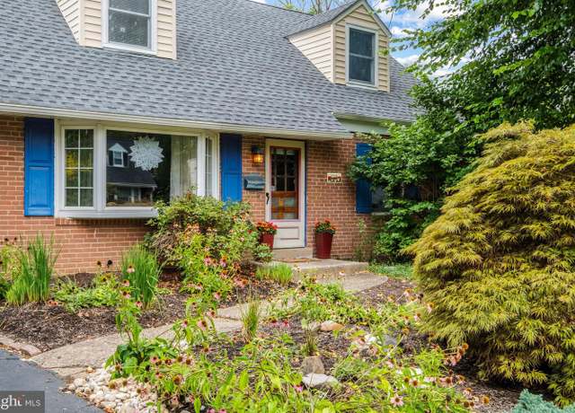 Property at 503 Burton Rd, Oreland, PA 19075, 4 beds, 2 baths