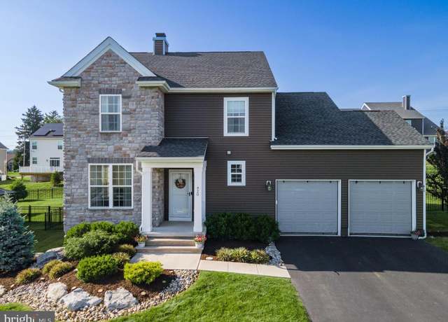 Property at 420 Rinaldi Ln, Easton, PA 18040, 4 beds, 2.5 baths