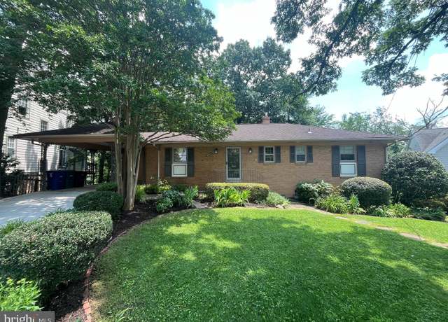 Property at 2647 S Kent St, Arlington, VA 22202, 4 beds, 3 baths