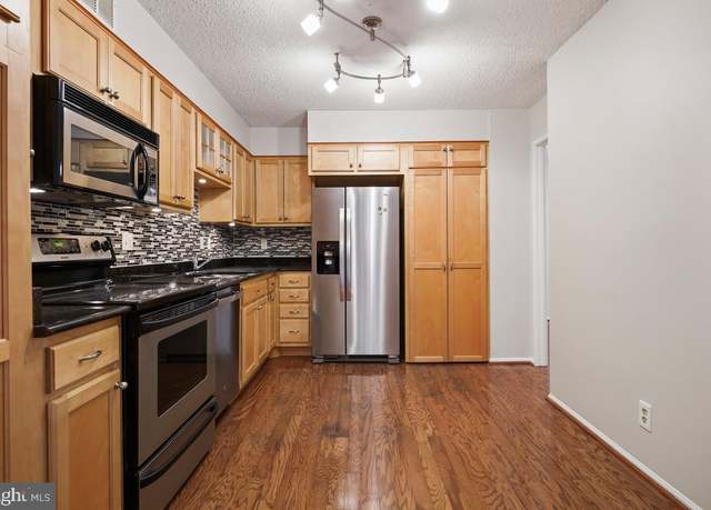 Property at 5903 Mount Eagle Dr #108, Alexandria, VA 22303, 3 beds, 2 baths