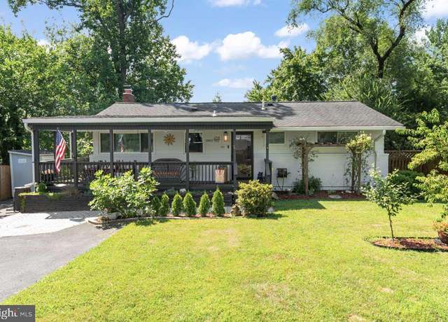 Property at 4511 Apple Tree Dr, Alexandria, VA 22310, 4 beds, 2 baths