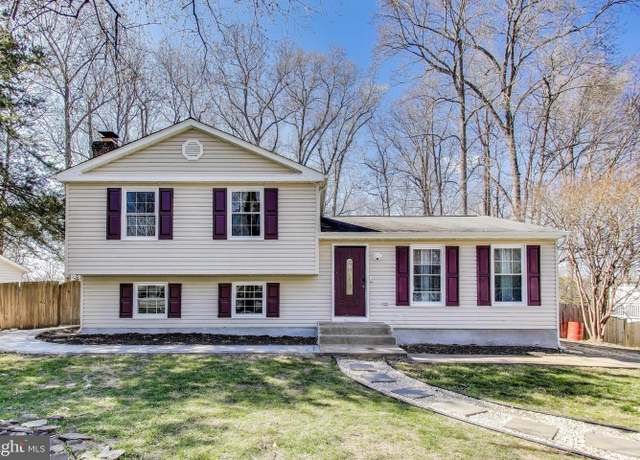 Property at 15 Edgecliff Ln, Stafford, VA 22554, 4 beds, 3 baths