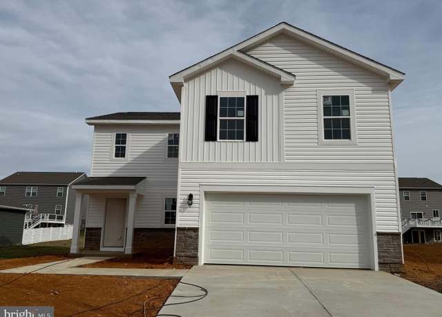 Property at 38 Call Ct, Martinsburg, WV 25403, 4 beds, 2.5 baths