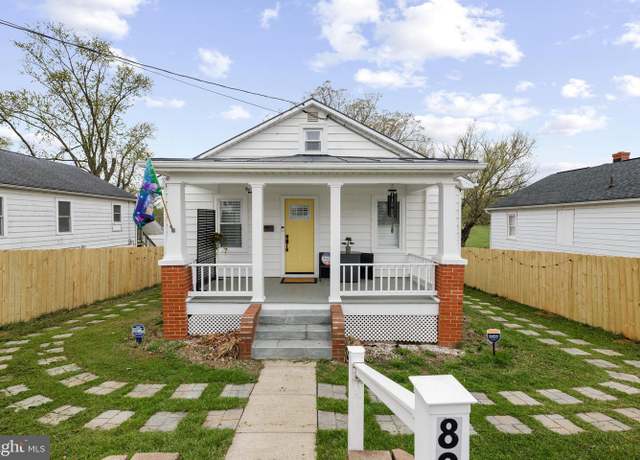 Property at 821 Jefferson Ave, Charles Town, WV 25414, 3 beds, 1 bath