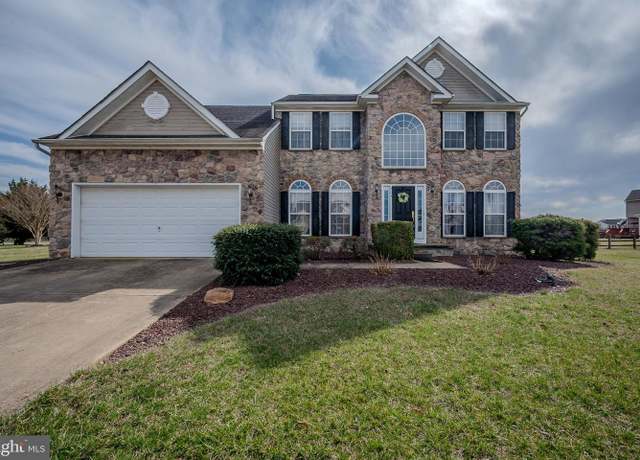 Property at 304 Shepherd Ct, Townsend, DE 19734, 4 beds, 2.5 baths