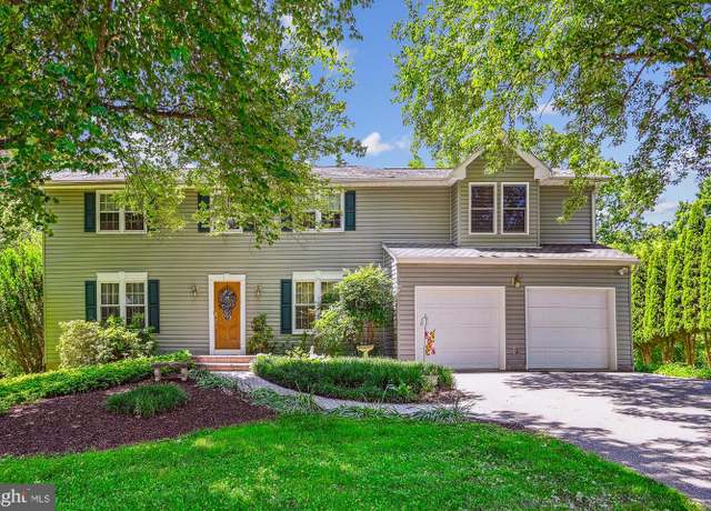 Property at 4240 Hermitage Dr, Ellicott City, MD 21042, 5 beds, 3.5 baths
