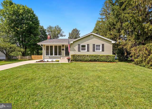 Property at 2 Wesley Ct, Rockville, MD 20850, 2 beds, 2 baths